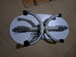 Mesa de manicura plegable con aspirador
