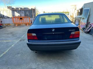 23063 DESPIECE BMW SERIE 3 BERLINA (E36) 1.8 CAT  
