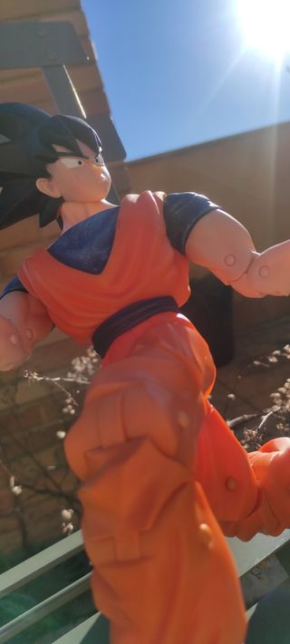 Goku de Dragon Ball figura articulada