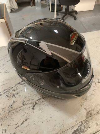 Casco moto marca Shad