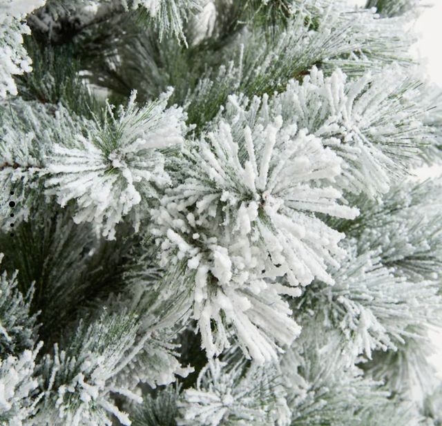 Arbol de Navidad nevado