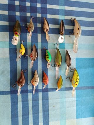Lote de cebos de pesca cranckbait