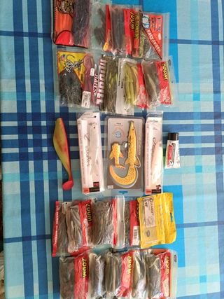 Lote de vinilos de pesca y swimbait 