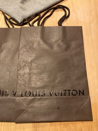 buste di carta Louis Vuitton
