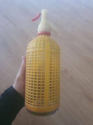 botella Sifón Ondina con carcasa de plástico