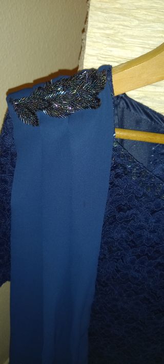 Lotto 2: vestiti da cerimonia