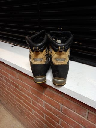 Botas alta montaña  Bestard