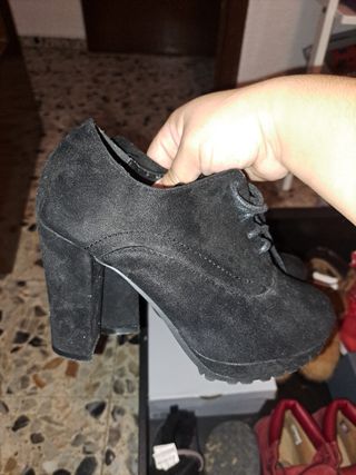 Botines negro MARYPAZ