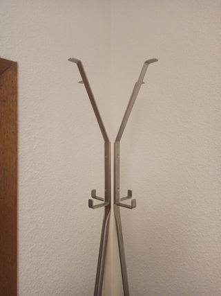 Perchero de pie IKEA nuevo