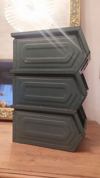 3 Cajas metálica apilables