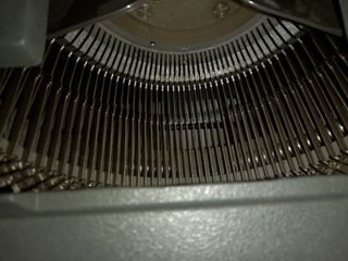 Máquina de escribir Olivetti