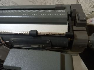 Máquina de escribir Olivetti