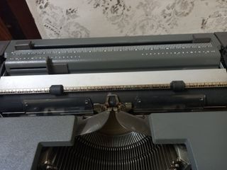 Máquina de escribir Olivetti