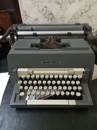 Máquina de escribir Olivetti