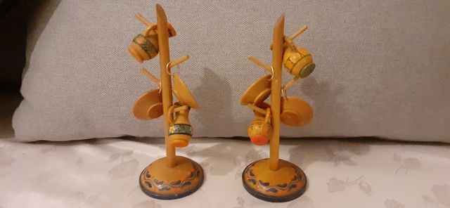 Piatti e brocche in miniatura