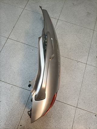 Tapa lateral Suzuki burgman 650
