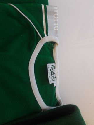 Maglietta e cappellino Carlsberg