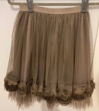 Falda tul marrón dorado, cinturilla elastica.
