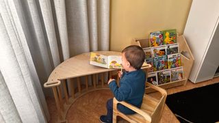 balancin forma de arco, mesa infantil triangulo 