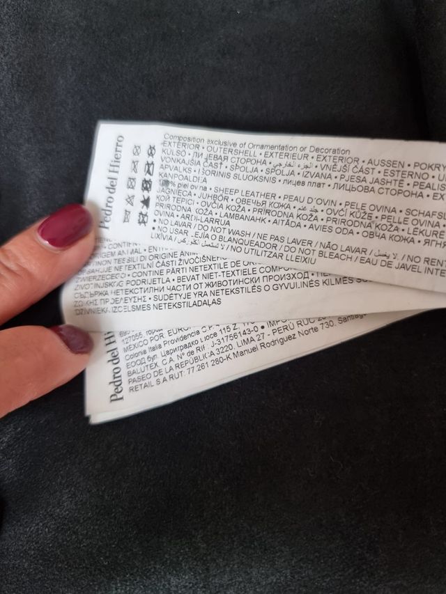 Abrigo cuero Pedro del Hierro.