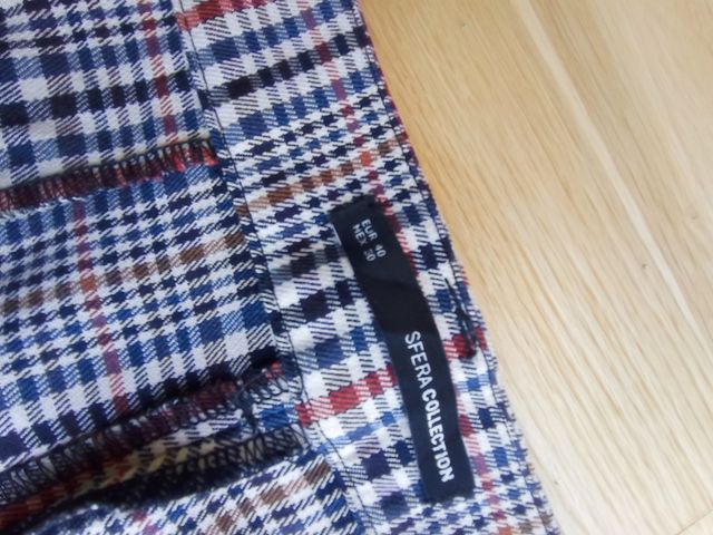 Pantalón cuadros Sfera