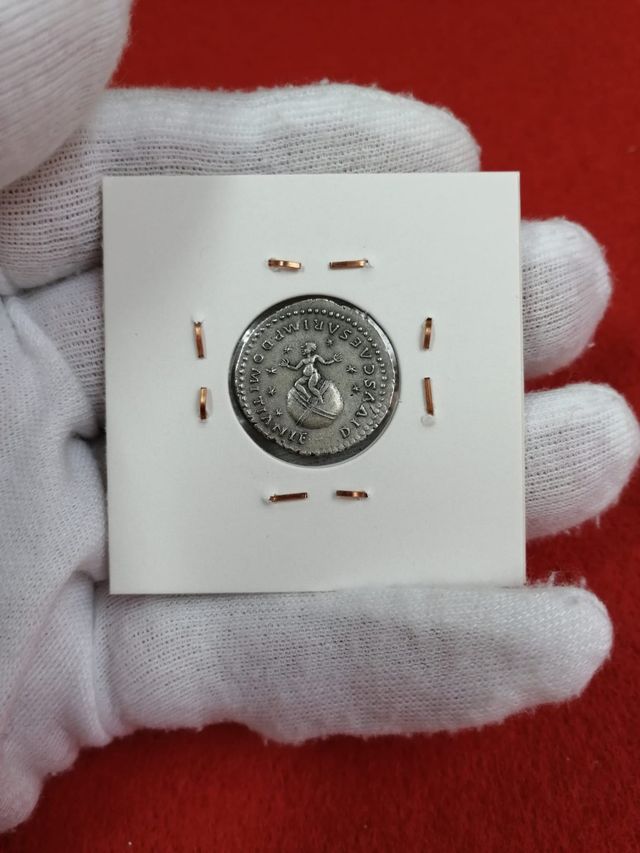 Denario de Domicia Longina plata ceca 82-83 d. C