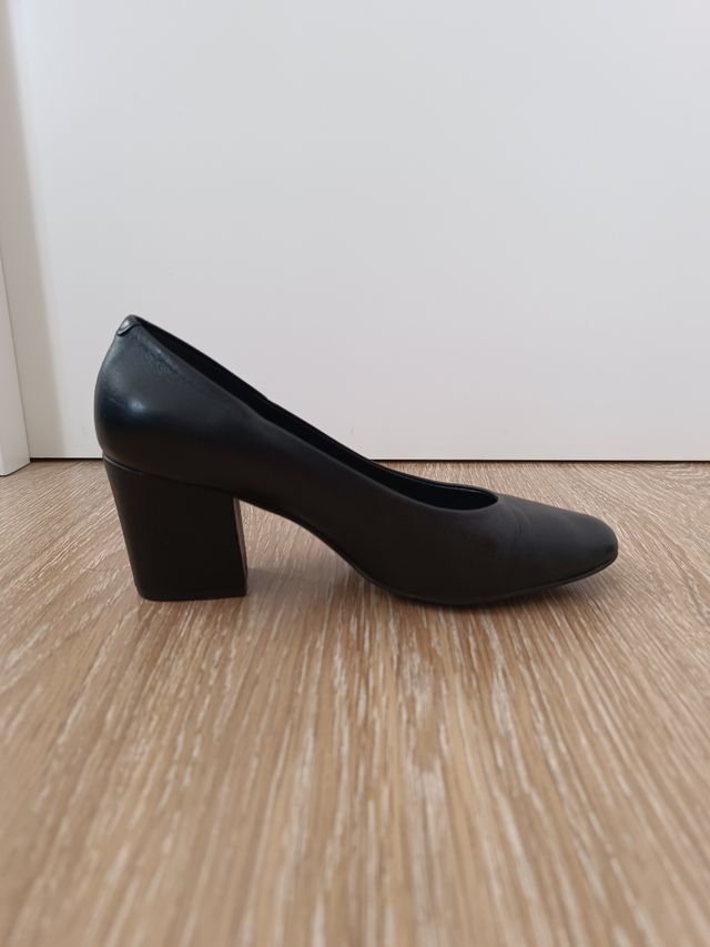 Zapato Salón negro piel