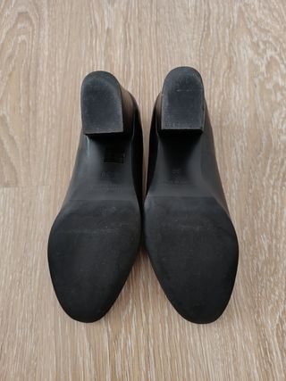 Zapato Salón negro piel