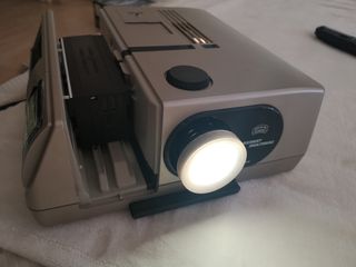 Proyector diapositivas JAMÁS USADO tope gama