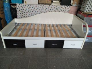 Cama con cajones y escritorio