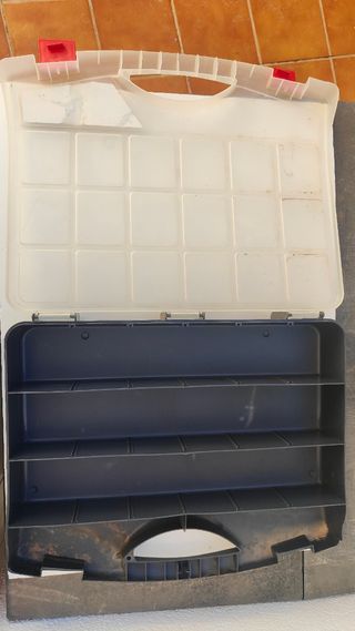 Organizador ,está sin estrenar.