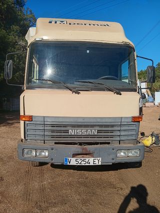 Nissan L-35.09 1995