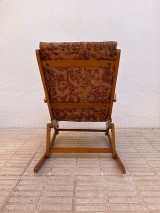 Mecedora infantil de madera