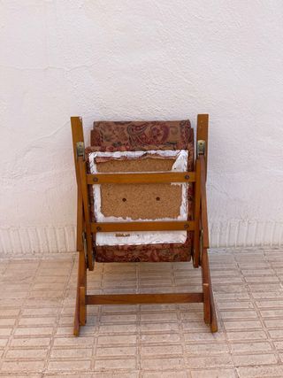 Mecedora infantil de madera