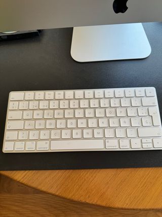 ORDENADOR APPLE 21,5”