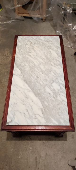 Mesa de centro en madera y marmol