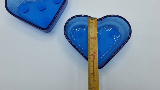ciotole(12 pz.)vetro blu nuove.Forma Cuore.Italy.