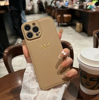 Funda personalizada iPhone cuero grabada