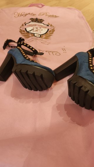 Preciosos zapatos nuevos highly prepy.