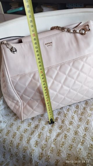 Bolso grande de hombro rosa vieja Guess