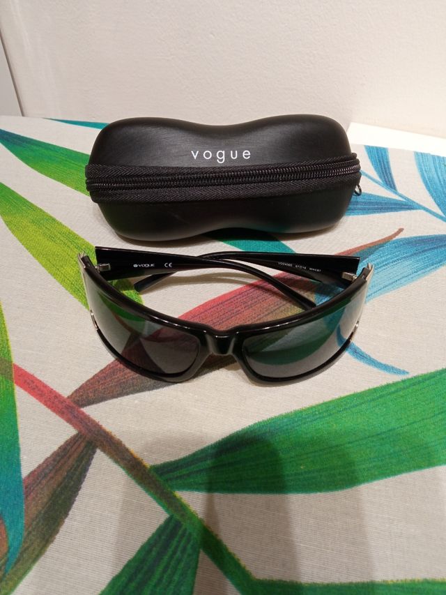 Gafas negras Vogue