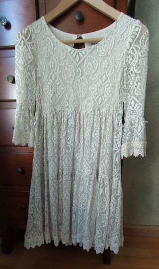Vestido beige  suelto