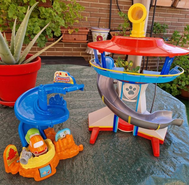 Patrulla canina y cory bólidos