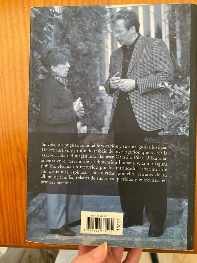 Libro El Hombre que veía amanecer de Pilar Urbano