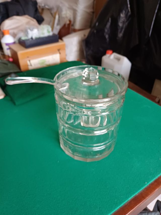 Vaso contenitore in cristallo