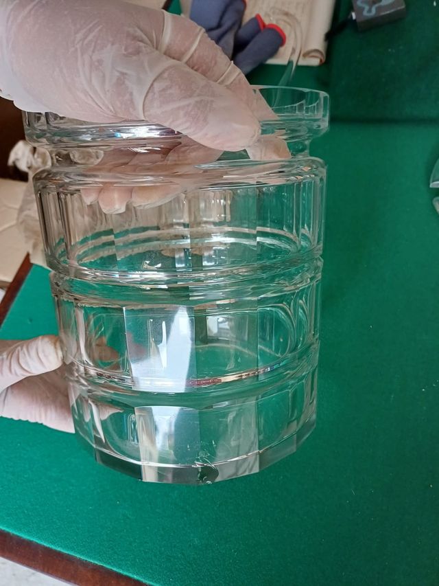 Vaso contenitore in cristallo