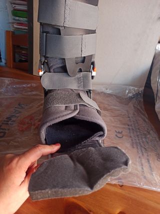 Bota neumática,Prótesis para pierna talla L