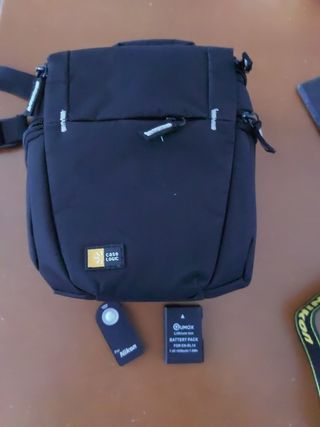 Nikon D3200 con objetivo 105 y extras