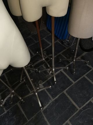 8 Bustos maniquí hombre y mujer. todos 190 euros.