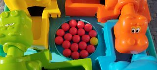 Tragabolas. Juego de mesa